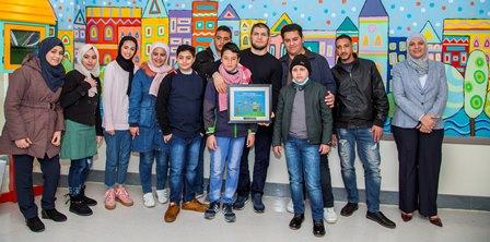 زيارة البطل حبيب نور محمدوف إلى مركز الحسين للسرطان 