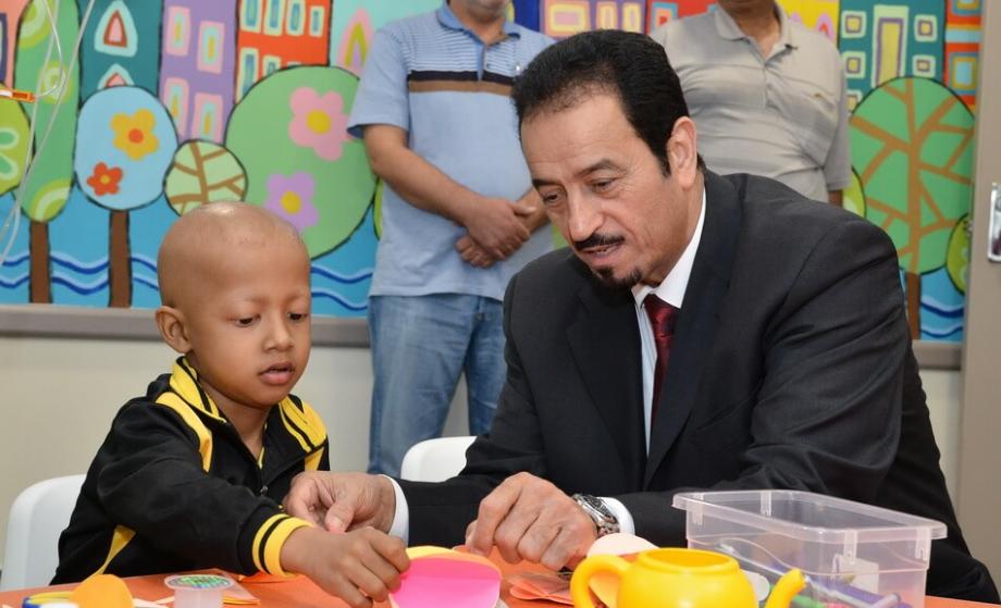 سمو الأميرة غيداء طلال تستقبل وفداً رفيع المستوى من ممثلين للبعثات الدبلوماسية والمنظمات الدولية في مركز الحسين للسرطان 